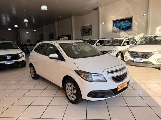 CHEVROLET-ONIX-2014