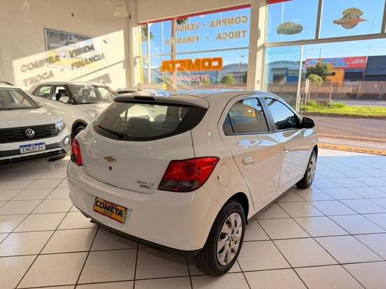 CHEVROLET-ONIX-2014