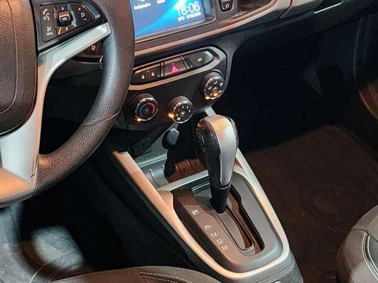CHEVROLET-ONIX-2019