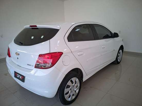 CHEVROLET-ONIX-2016