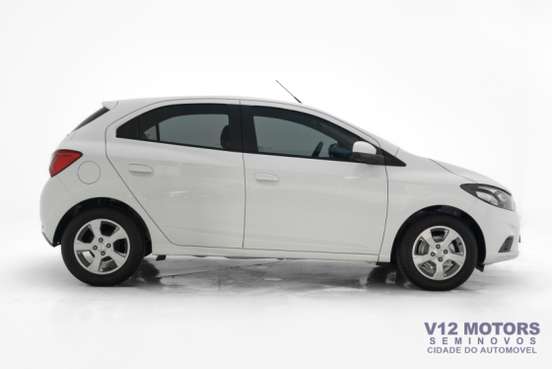 CHEVROLET-ONIX-2018