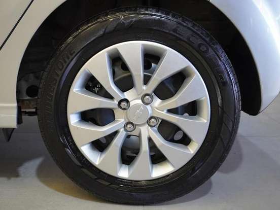 CHEVROLET-ONIX-1.4 MPFI LT 8V FLEX 4P MANUAL CHEVROLET-ONIX-2017
