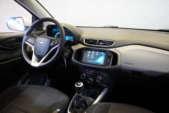 CHEVROLET-ONIX-2017