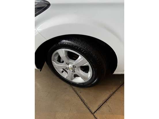 CHEVROLET-ONIX-2018