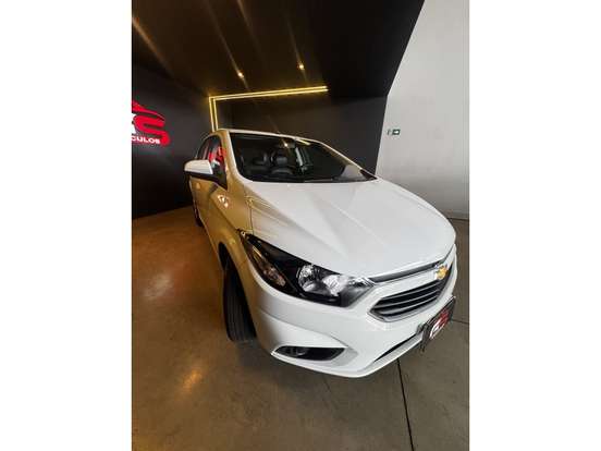 CHEVROLET-ONIX-1.4 MPFI LT 8V FLEX 4P MANUAL CHEVROLET-ONIX-2018