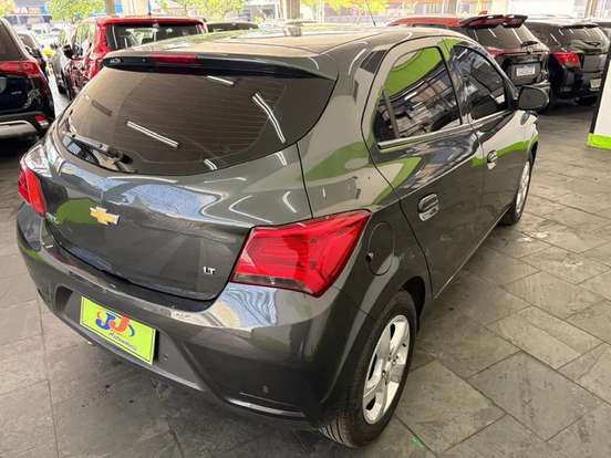CHEVROLET-ONIX-1.4 MPFI LT 8V FLEX 4P MANUAL CHEVROLET-ONIX-2019