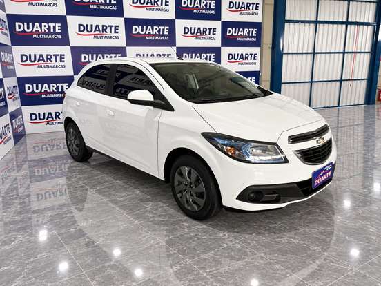 CHEVROLET-ONIX-1.4 MPFI LT 8V FLEX 4P MANUAL CHEVROLET-ONIX-2014