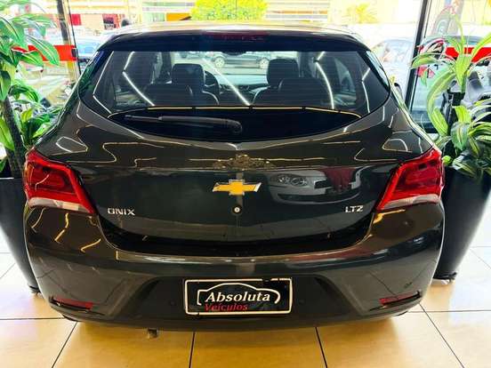 CHEVROLET-ONIX-2017