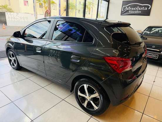 CHEVROLET-ONIX-2017