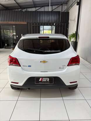 CHEVROLET-ONIX-2018