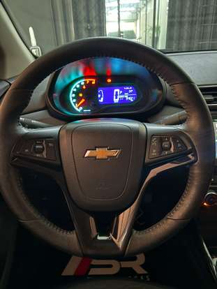CHEVROLET-ONIX-2018