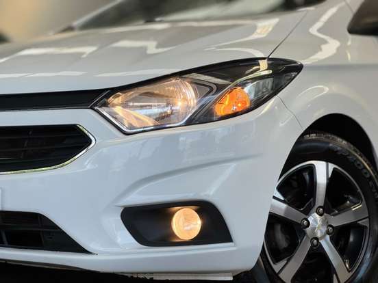 CHEVROLET-ONIX-2019