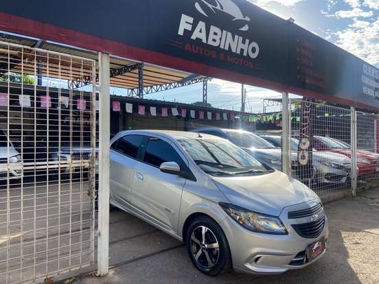 CHEVROLET-ONIX-2012