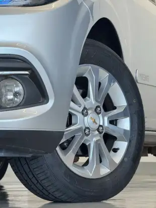 CHEVROLET-PRISMA-2015