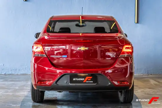 CHEVROLET-PRISMA-2017