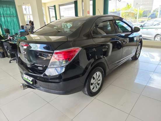 CHEVROLET-PRISMA-2013