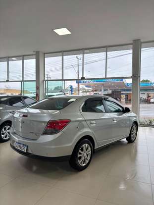 CHEVROLET-PRISMA-2013