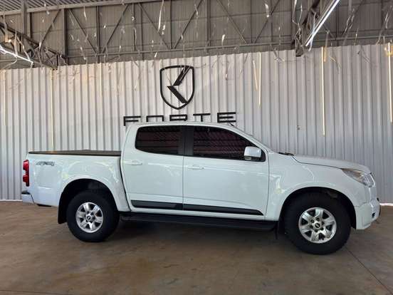 CHEVROLET-S10-2.4 LS 4X2 CD 8V FLEX 4P MANUAL CHEVROLET-S10-2014
