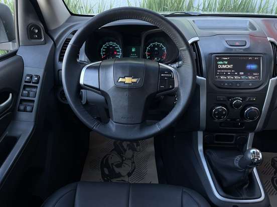 CHEVROLET-S10-2.5 LT 4X4 CD 16V FLEX 4P MANUAL CHEVROLET-S10-2015