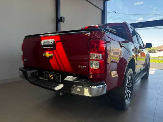 CHEVROLET-S10-2.5 LTZ 4X2 CD 16V FLEX 4P AUTOMÁTICO CHEVROLET-S10-2017