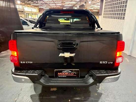 CHEVROLET-S10-2.8 LS 4X4 CD 16V TURBO DIESEL 4P AUTOMÁTICO CHEVROLET-S10-2014