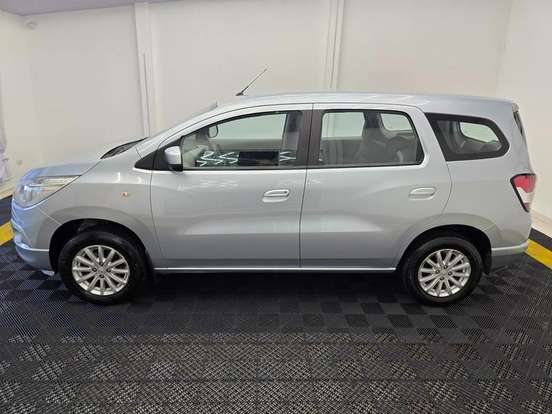 CHEVROLET-SPIN-2012