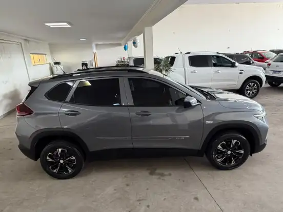 CHEVROLET-TRACKER-2022