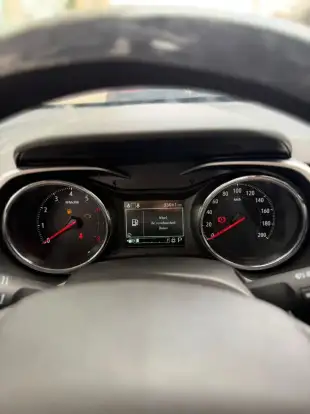 CHEVROLET-TRACKER-2025