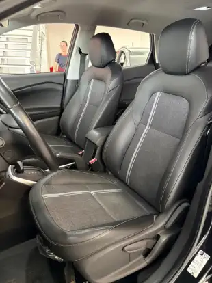 CHEVROLET-TRACKER-2020