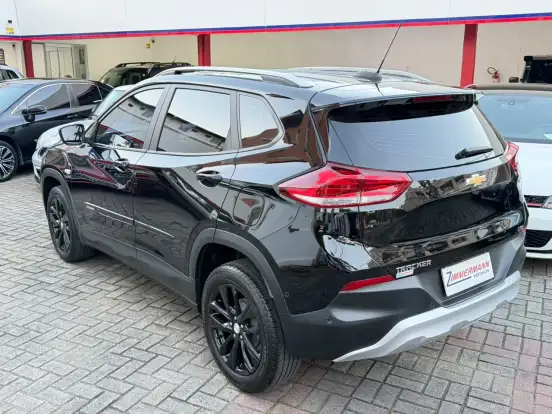 CHEVROLET-TRACKER-2020