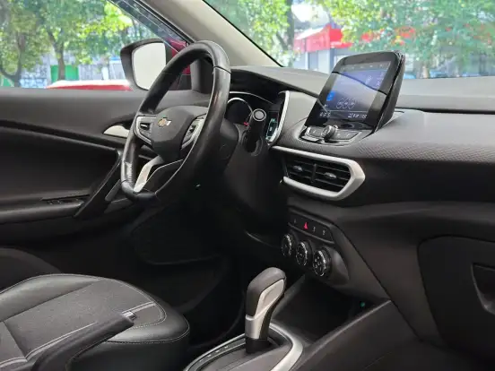 CHEVROLET-TRACKER-2021