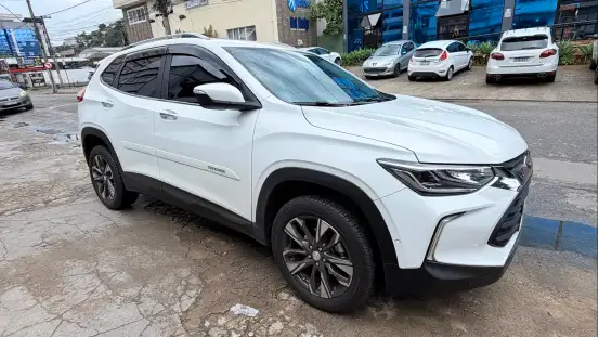 CHEVROLET-TRACKER-2024