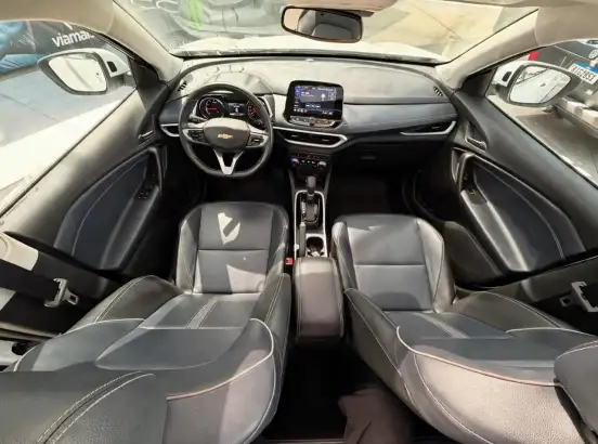 CHEVROLET-TRACKER-2025