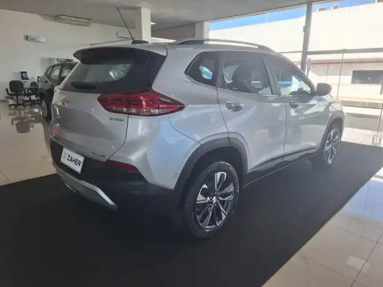 CHEVROLET-TRACKER-2021