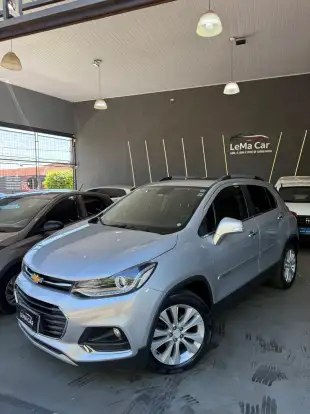 CHEVROLET-TRACKER-2019