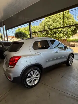 CHEVROLET-TRACKER-2019