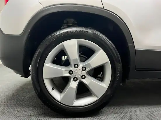 CHEVROLET-TRACKER-2014