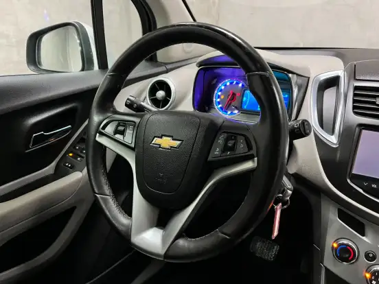 CHEVROLET-TRACKER-2014