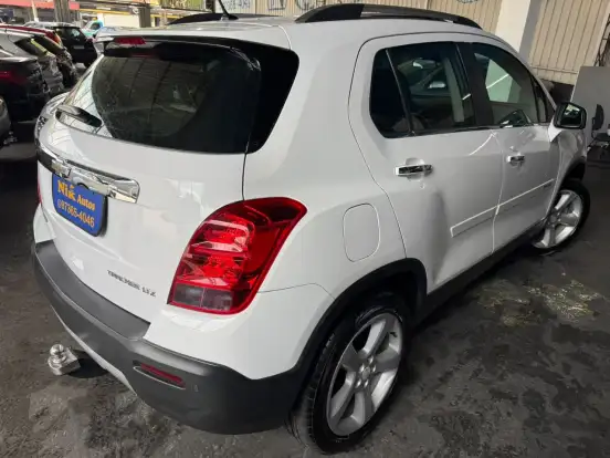 CHEVROLET-TRACKER-2014