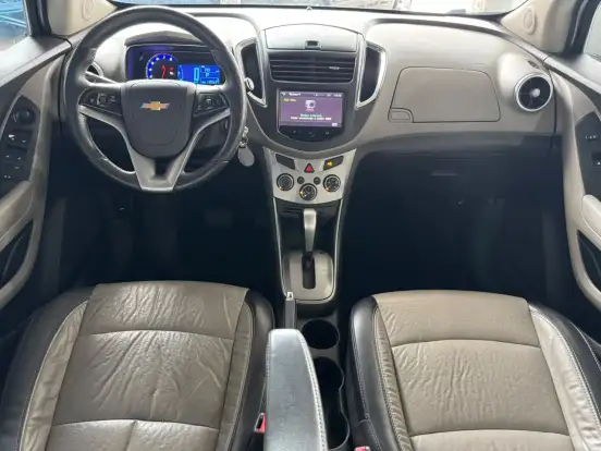 CHEVROLET-TRACKER-2014