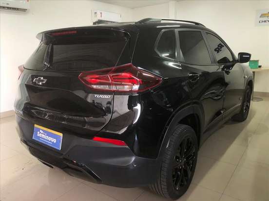 CHEVROLET-TRACKER-2023