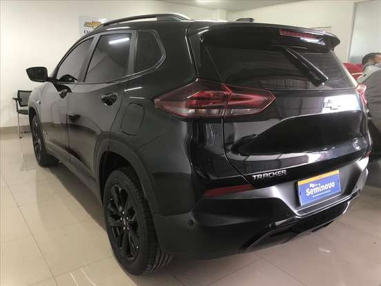 CHEVROLET-TRACKER-2023