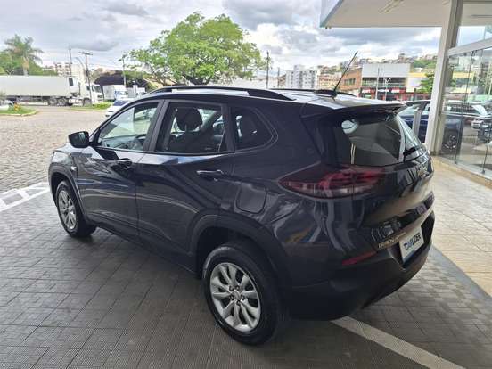 CHEVROLET-TRACKER-2023