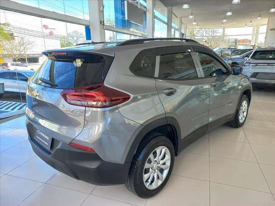 CHEVROLET-TRACKER-2022