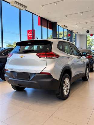 CHEVROLET-TRACKER-2021