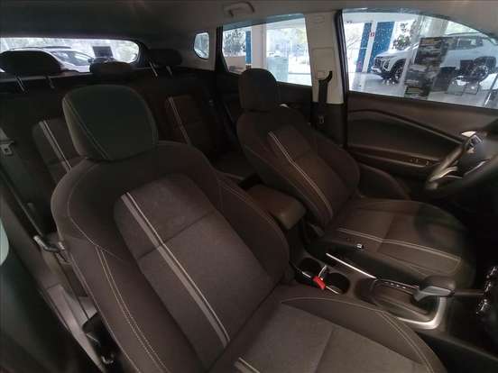 CHEVROLET-TRACKER-2024