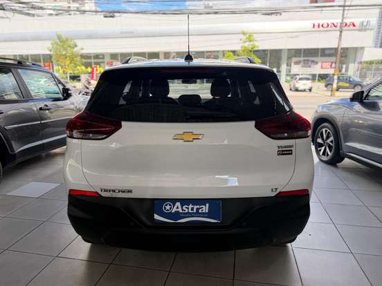 CHEVROLET-TRACKER-2024