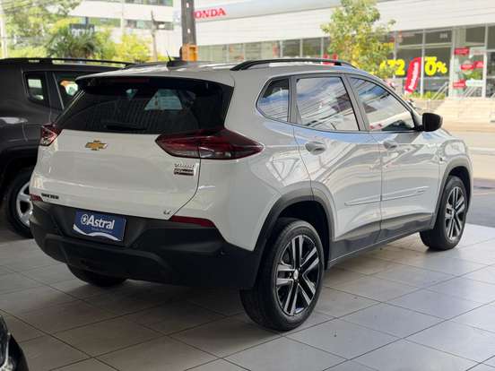 CHEVROLET-TRACKER-2024