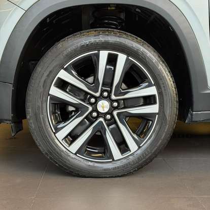 CHEVROLET-TRACKER-2024