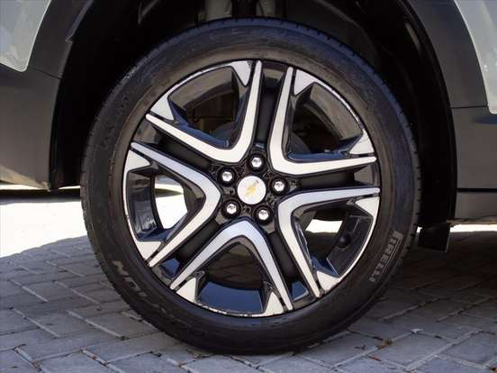CHEVROLET-TRACKER-2025